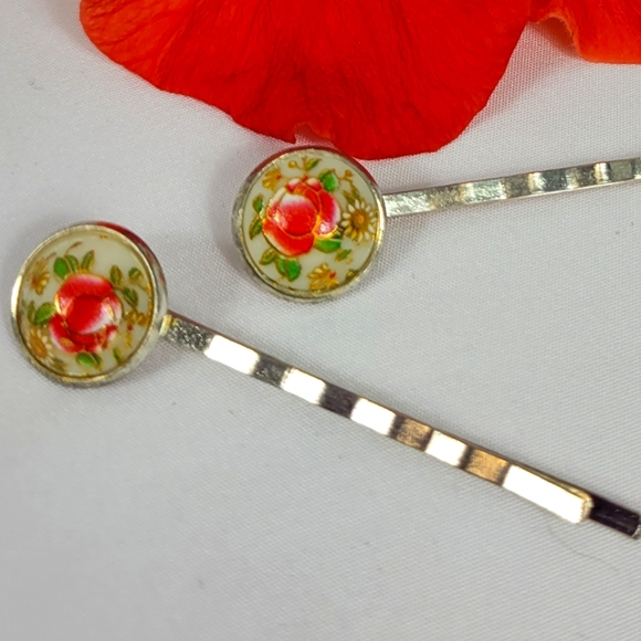 Zoey Rae Creations Accessories - Floral Decorative Hairpins Womens Ivory Set of 2 Bobby Pins Victorian Roses Red